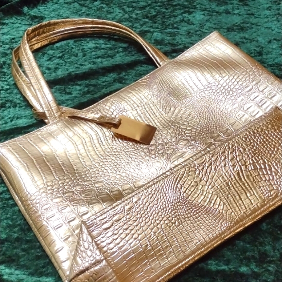 Bag/Tote - Picture 2 of 6